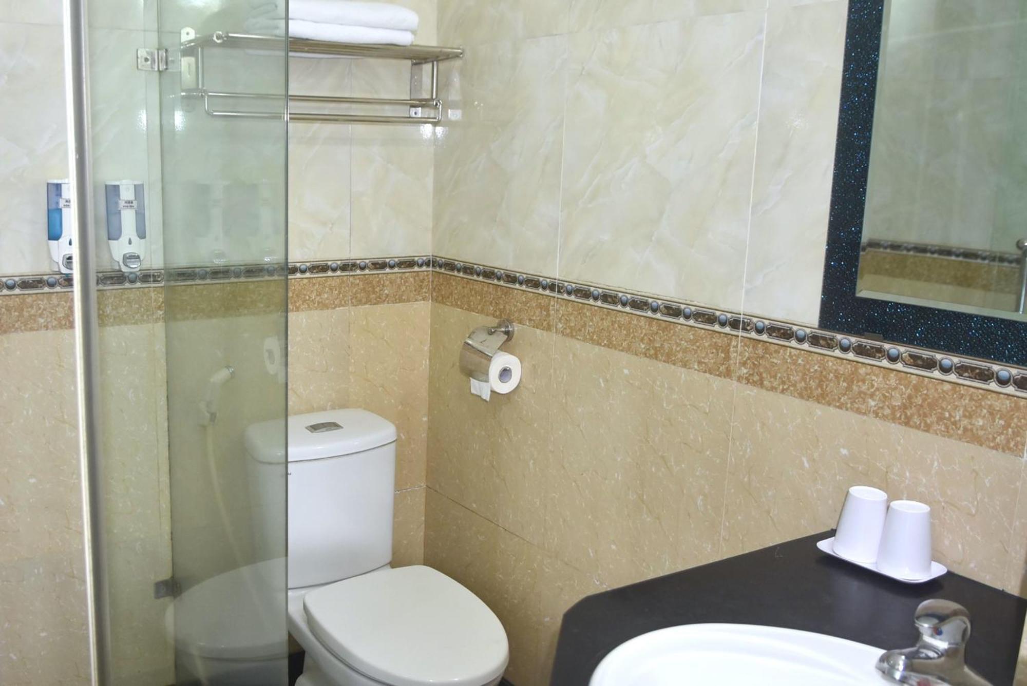 Thanh Hang Hotel Near Emerald My Dinh Ханой Экстерьер фото
